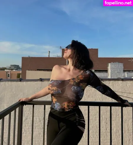 Lasirena69 1 OnlyFans Thumbnail #EzF2NVdaB2