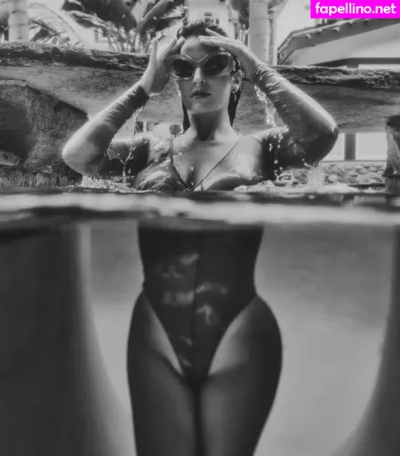 Lasirena69 1 OnlyFans Thumbnail #GE11NdXTv3