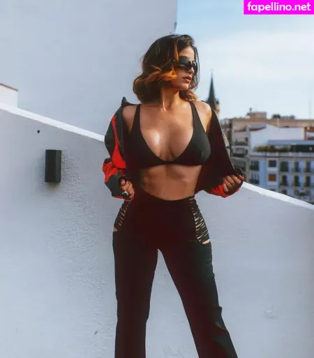 Lasirena69 1 OnlyFans Thumbnail #RjB7IHFHdi