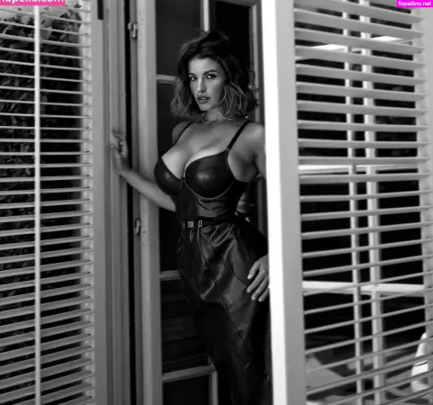 Lasirena69 1 OnlyFans Thumbnail #tgmyHR6lbt