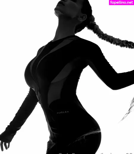 Lasirena69 1 OnlyFans Thumbnail #ylscqwUFg4