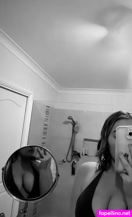 Latenightsiren OnlyFans Thumbnail #O2jw4DkzFj