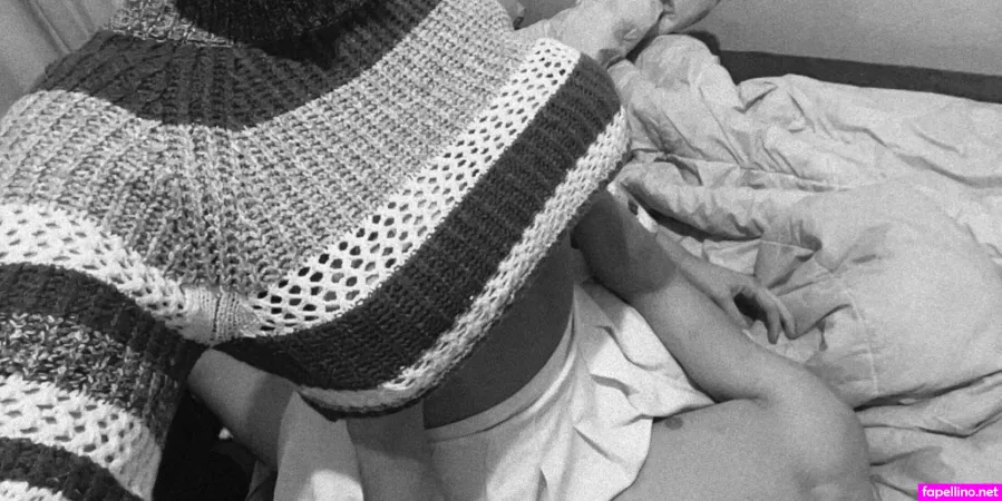 Latenightsiren OnlyFans Thumbnail #gbfhJSCGO5