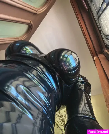 Latex Alina OnlyFans Thumbnail #KByGenWwQn