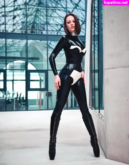 Latex Fetish OnlyFans Thumbnail #FRZ9RTgWeu