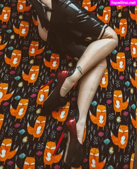 Latex Fox OnlyFans Thumbnail #9MSF6gAK9h