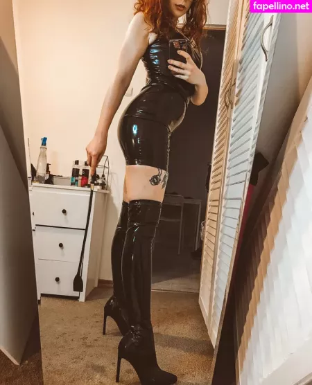 Latex Fox OnlyFans Thumbnail #GleU4uNnvK