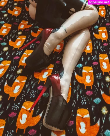 Latex Fox OnlyFans Thumbnail #OvlXtxUlGX