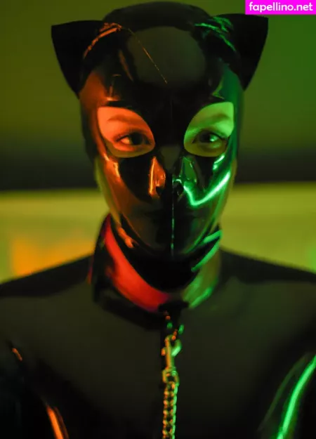 Latex Fox OnlyFans Thumbnail #VCfF0j7gEG