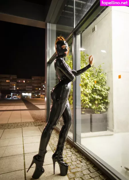 Latex Fox OnlyFans Thumbnail #zwRlSESewd