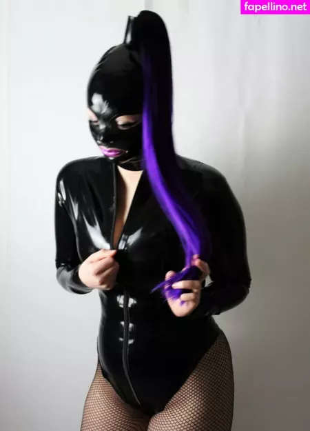 Latex Kitty OnlyFans Thumbnail #GdsW4lXbdf