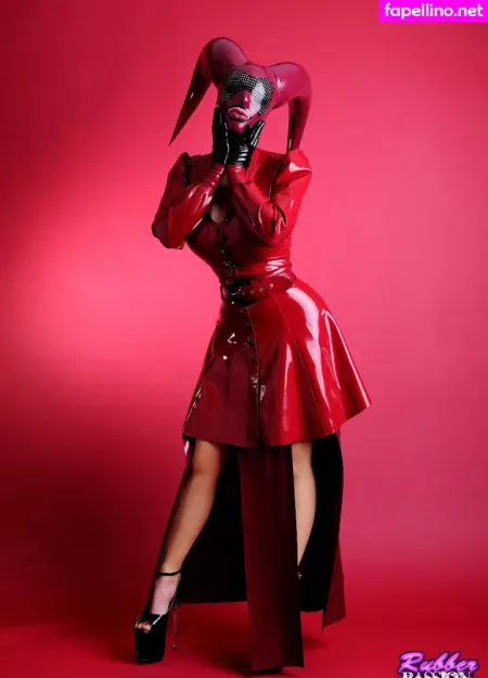 Latex Lucy OnlyFans Thumbnail #X0fBYd8gqq