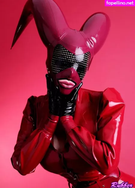 Latex Lucy OnlyFans Thumbnail #pVposAPMLa