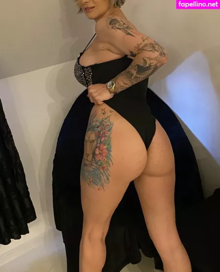 Latex Queen Anisha OnlyFans Thumbnail #0Ua5NIoh9D