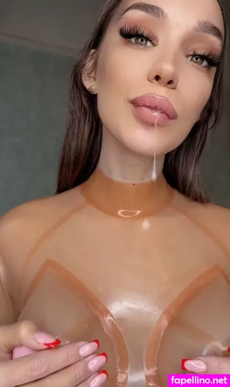 Latex Temptress OnlyFans Thumbnail #67Z5M9IgQ6