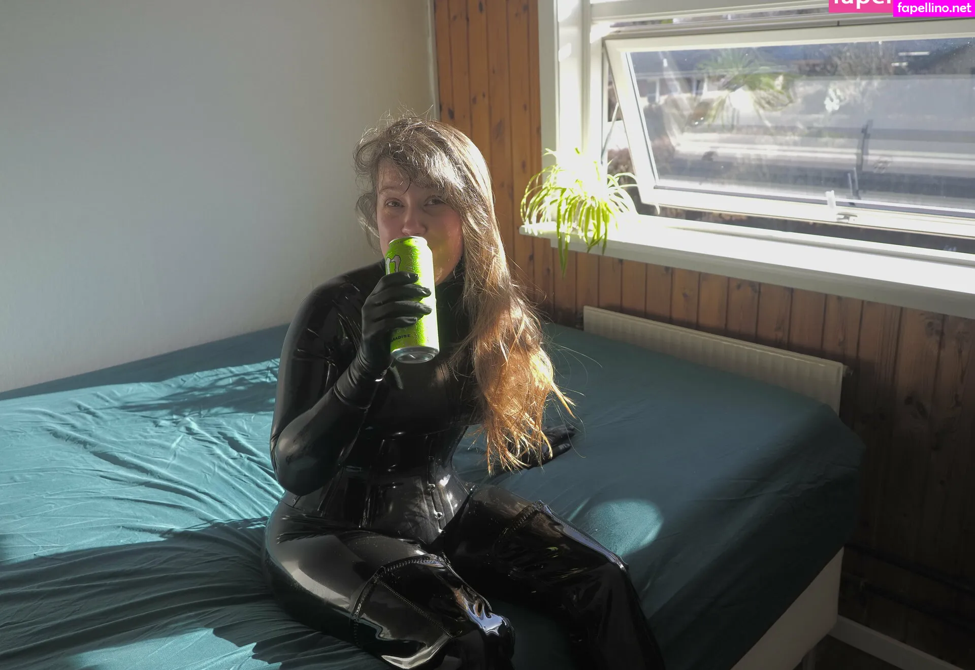 latexbliz, latexblizfree Nude Leaked OnlyFans Photo #2NgVBemwuL