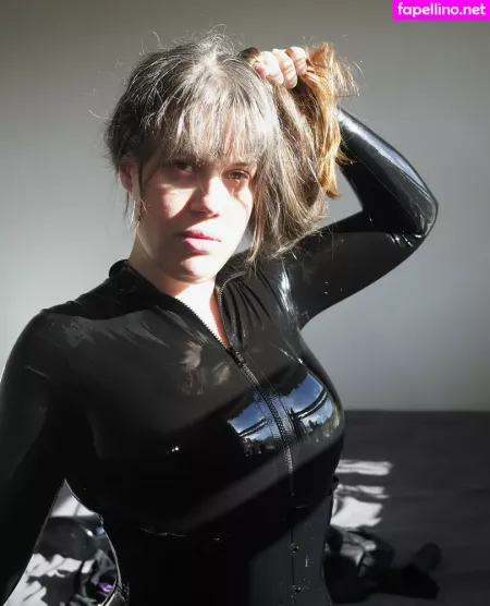 Latexblizfree OnlyFans Thumbnail #wcSoI2gYoE