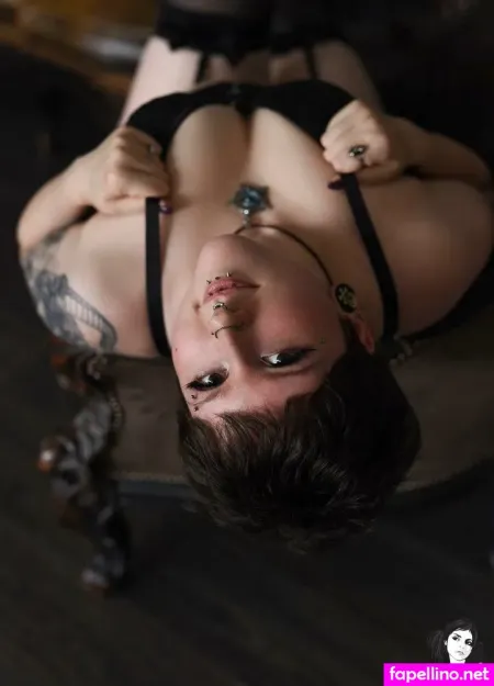 Latexbunnii Sage Grungenmetal OnlyFans Thumbnail #BjWYANp66s