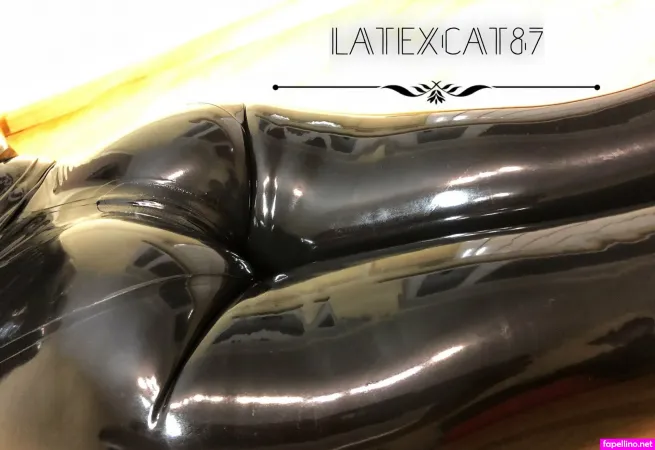 Latexcat87 OnlyFans Thumbnail #e1f0EMMkrS