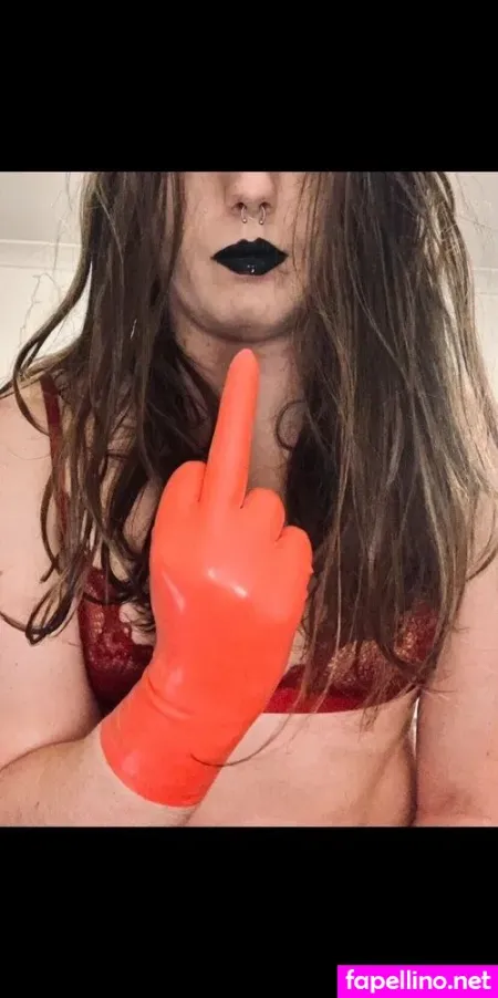 Latexfem OnlyFans Thumbnail #EzKuXHr7qW
