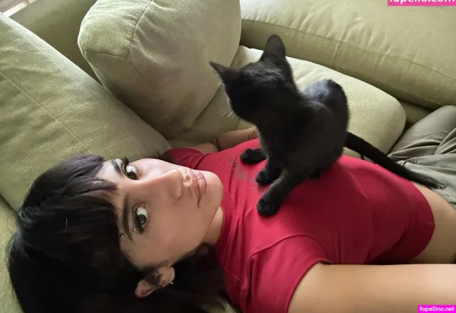 Latexlatina60 OnlyFans Thumbnail #xDfuBlOzin