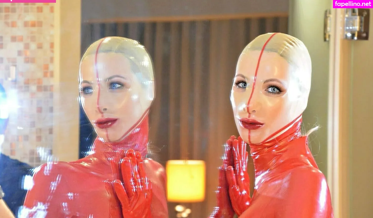 latexlolaxo, latexoxo Nude Leaked OnlyFans Photo #MoOdjwnaWs
