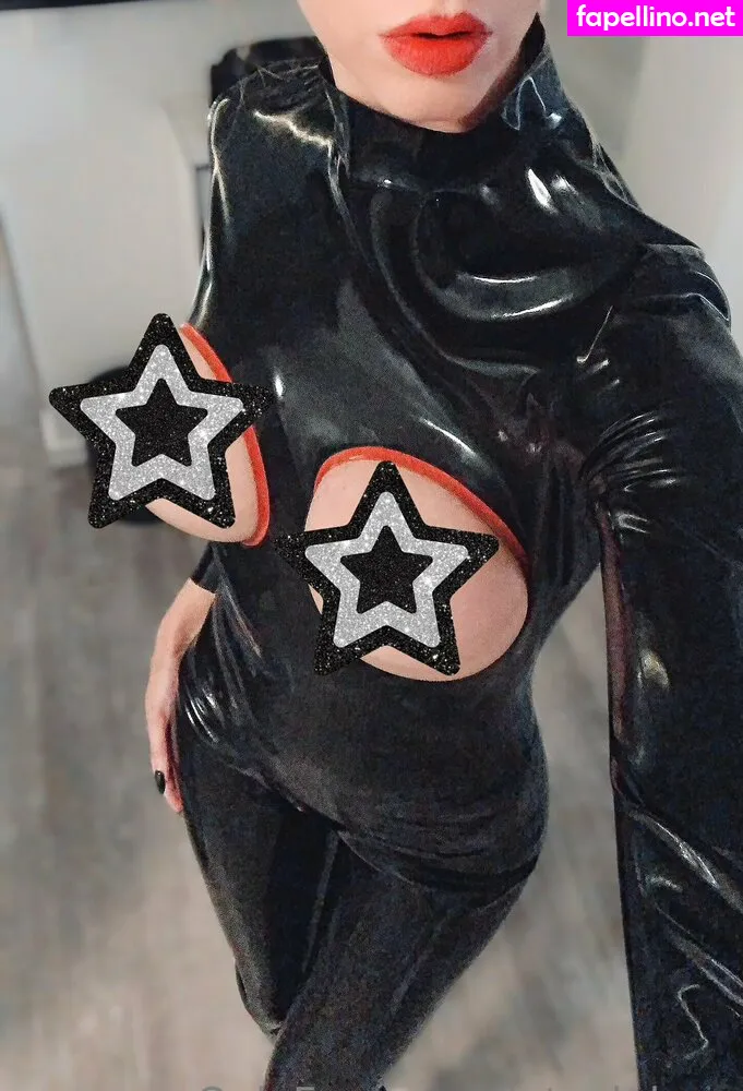 latexlolaxo, latexoxo Nude Leaked OnlyFans Photo #cC8NIbNIp5