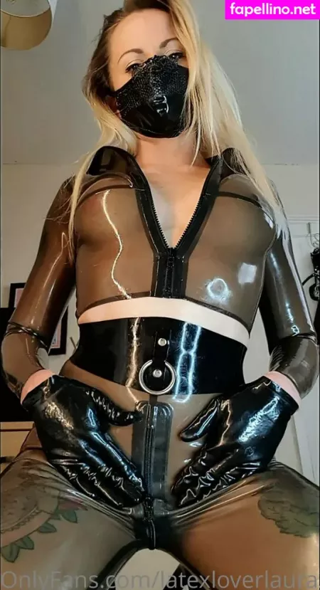 Latexloverlaura2 OnlyFans Thumbnail #K2N5aqSzLB
