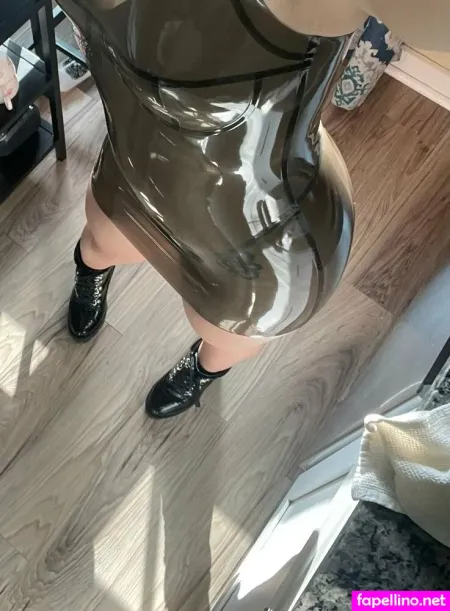 Latexlovey OnlyFans Thumbnail #ZLWGYofPeO