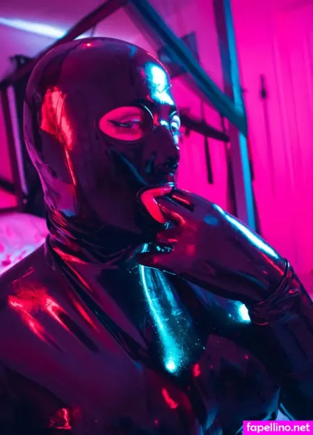 Latexluciadoll OnlyFans Thumbnail #9xh80FoNpc