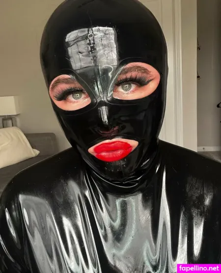 Latexluciadoll OnlyFans Thumbnail #g5EuM2zO8k
