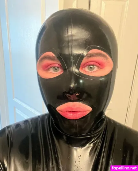 Latexluciadoll OnlyFans Thumbnail #ocsuhVYb8g