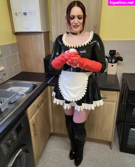 Latexnikki12 OnlyFans Thumbnail #TT5tsAf7jm