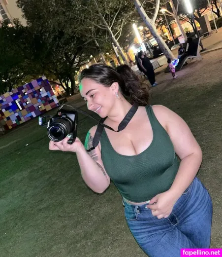 Latina Alondra Main Profile Photo