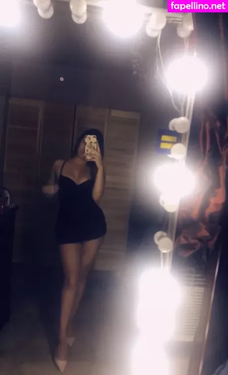 Latina California Girl OnlyFans Thumbnail #XbmIf0fW26