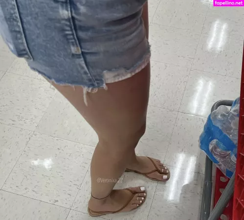Latina Veronica Soles OnlyFans Thumbnail #ISFOZw8X2E