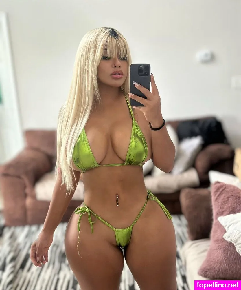 latinaabarbiex, latinabarbiejesss Nude Leaked OnlyFans Photo #xYMROjFc98