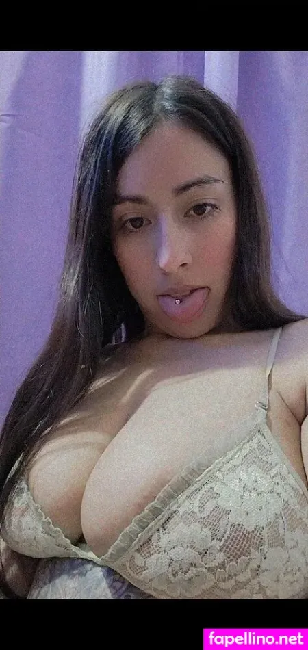 Latinamorena22 OnlyFans Thumbnail #vX8Sa2XSI1