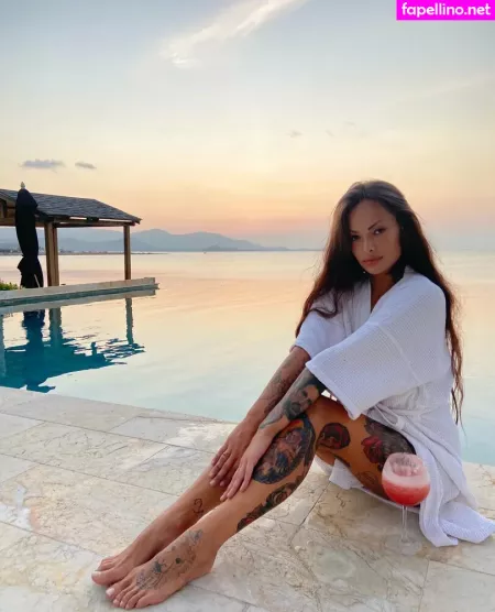 Latisha Blesk OnlyFans Thumbnail #CJgBUIUMCD