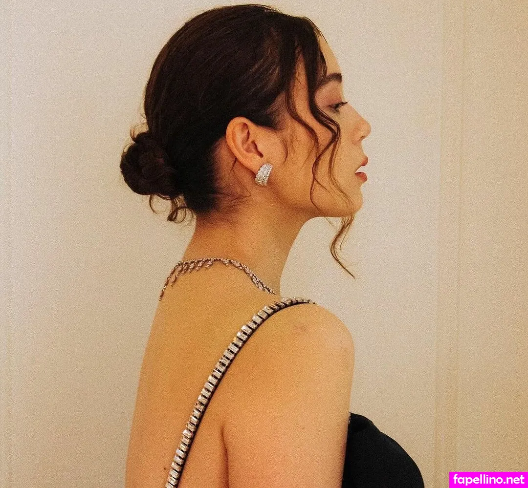 laufey Nude Leaked OnlyFans Photo #shQQk91ExA