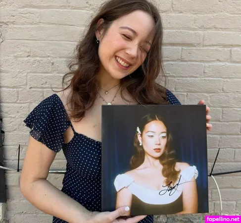 Laufey Lin OnlyFans Thumbnail #y9uYepmvtq