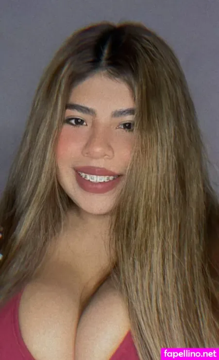 Laumev23 OnlyFans Thumbnail #4pFo86t3Ye