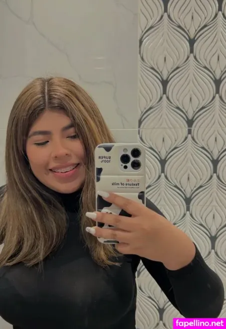 Laumev23 OnlyFans Thumbnail #MnGCOX9eIG