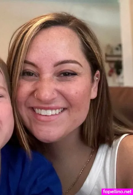 Laur OnlyFans Thumbnail #Ro4pD8v1fb