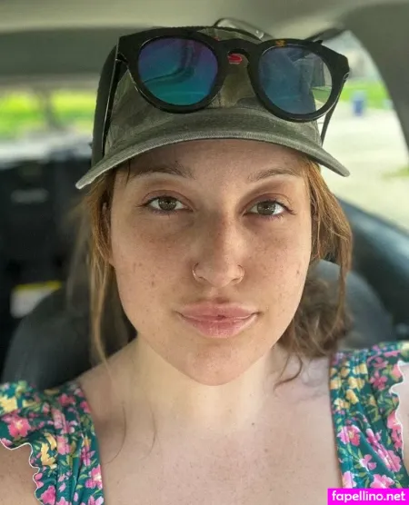 Laur OnlyFans Thumbnail #e4A8KXvHJe