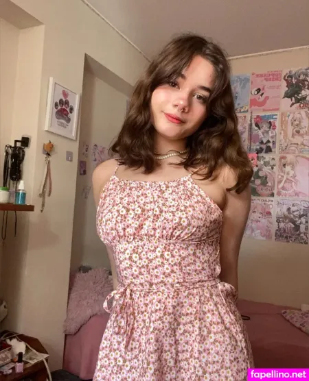 Laura 2007 OnlyFans Thumbnail #2DZAaU9pq9