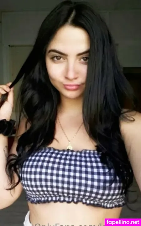 Laura 62 OnlyFans Thumbnail #XRo2aRB2K7