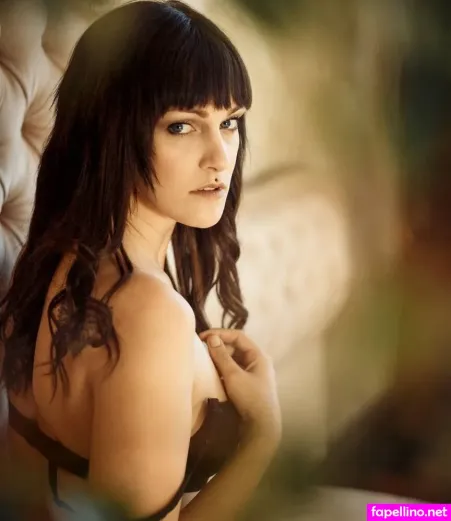 Laura Aka Miss Miau Wallace Aka Frau Miau OnlyFans Thumbnail #oFX9TlKWhW
