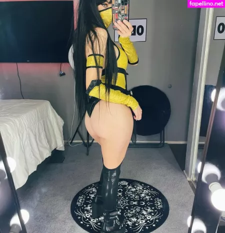 Laura Amuyus OnlyFans Thumbnail #d06VzzvR2W