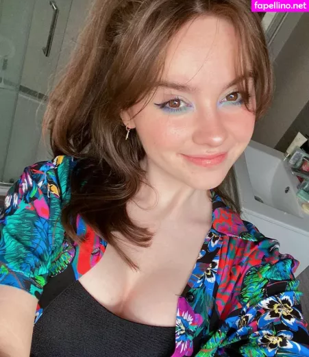 Laura Anne OnlyFans Thumbnail #Ko8CFBcjqk